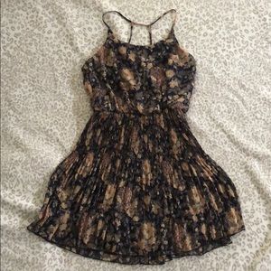 NWT Soprano Floral Dress